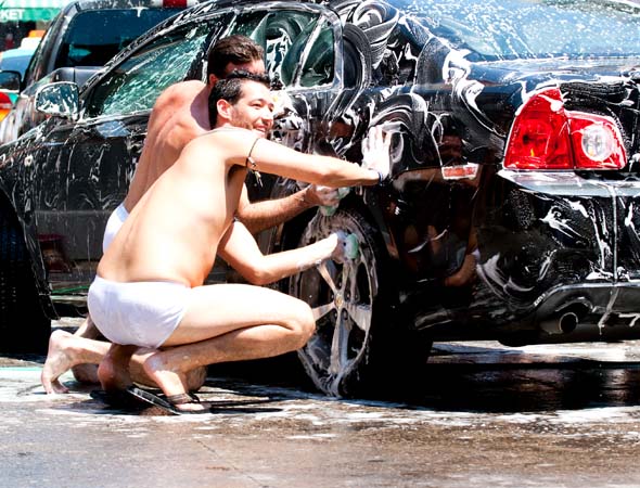 裸洗的洗车